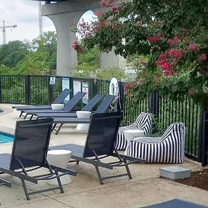 Heart Of Downtown/walk To Broadway & The Action/bars/music Venues/honky Tonks! Apartment